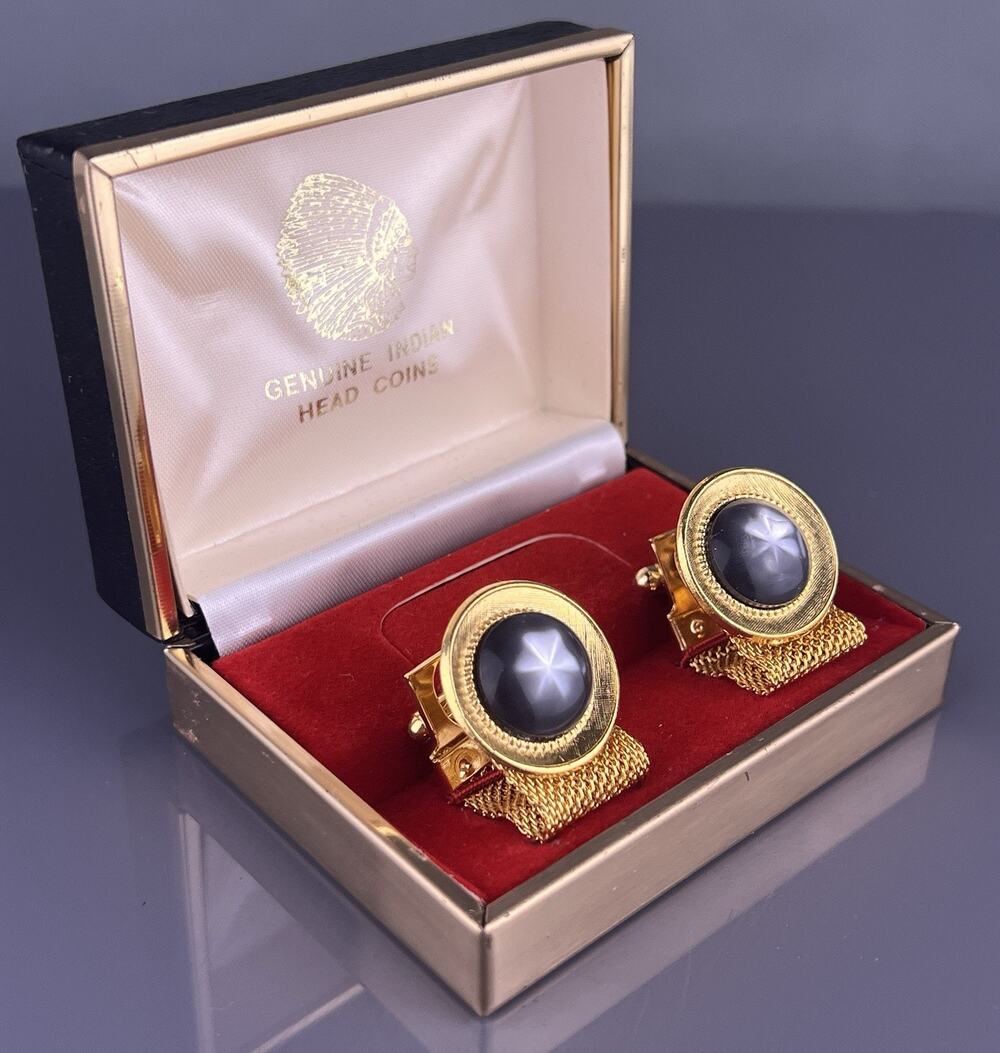 Gray Star Cabochon Wrap Around Cufflinks Gold Tone Florentine Round NOS Vintage